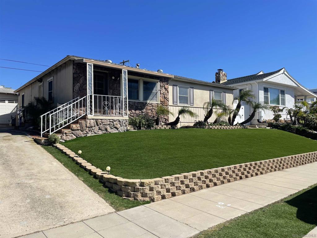 3627 Buena Vista, San Diego, CA 92109