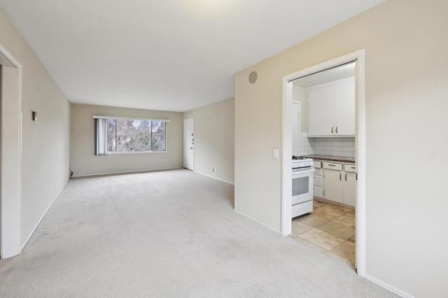 15 Kent Place, Menlo Park CA: https://media.crmls.org/mediaz/f5157d28-ec2c-4625-a965-1615e1133a93.jpg