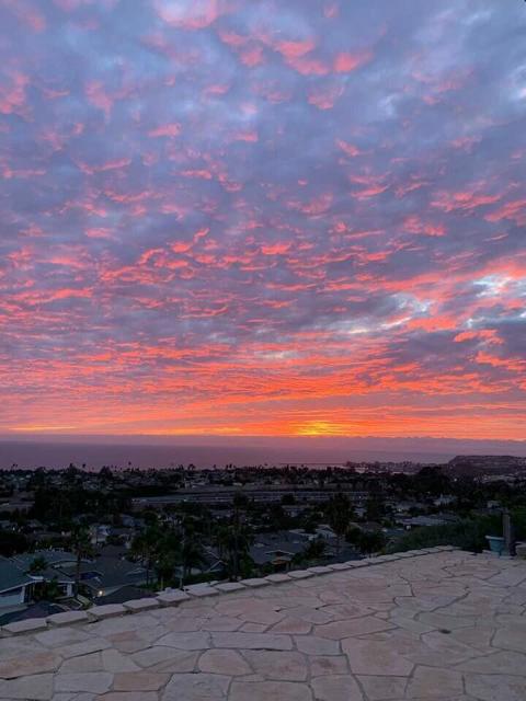 4103 Calle Bienvenido, San Clemente CA: https://media.crmls.org/mediaz/f5171d06-f936-413d-a809-07fd90f7200f.jpg
