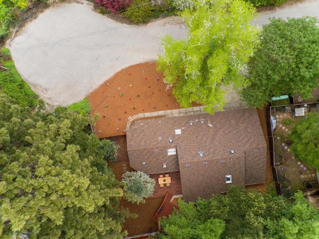 107 Maywood Drive, Boulder Creek CA: https://media.crmls.org/mediaz/f5175e38-ff79-49f2-8234-1fcb8ddf7fb4.jpg