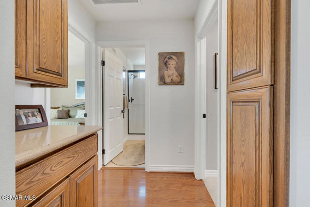 31328 Village 31, Camarillo CA: https://media.crmls.org/mediaz/f5178e54-a3d9-4954-b289-d55018cfe025.jpg