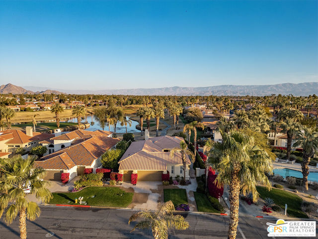 55586 Southern, La Quinta CA: https://media.crmls.org/mediaz/f5179502-bb49-4508-933c-dcecce648f9f.jpg