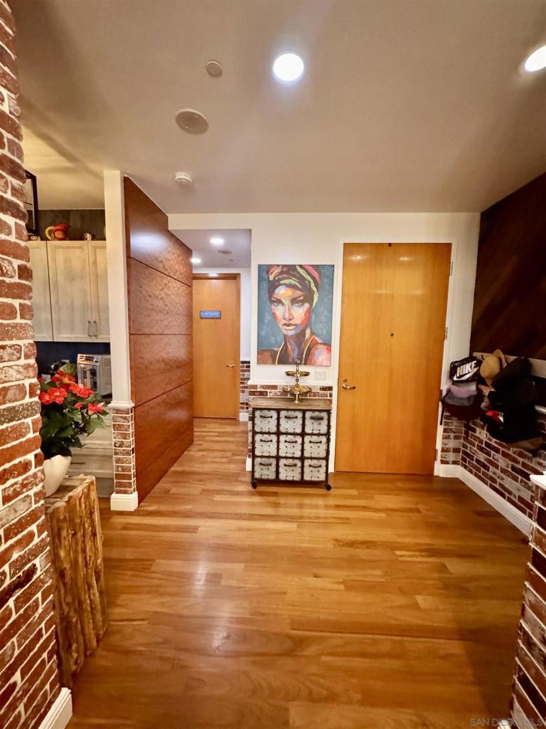 MLS #250036609SD img 14