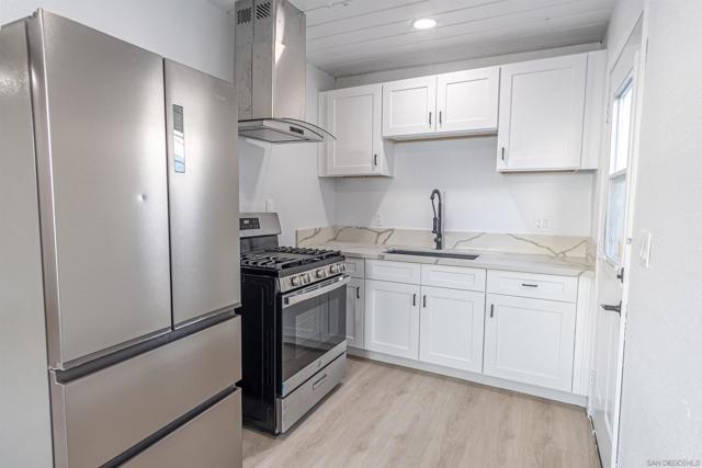 2813 15 46Th St, San Diego CA: https://media.crmls.org/mediaz/f517ff3e-5acc-4592-aefd-4c36d74a4ff4.jpg