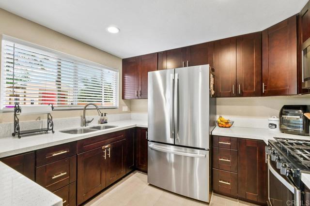 Detail Gallery Image 19 of 41 For 8409 Carlton Oaks Dr, Santee,  CA 92071 - 4 Beds | 2 Baths