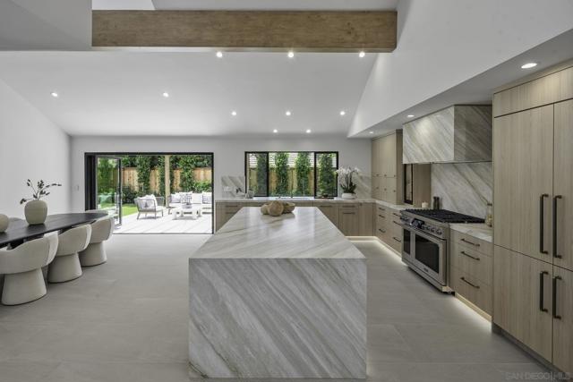 3835 Via Reposo, Rancho Santa Fe CA: https://media.crmls.org/mediaz/f519bbcc-2ab2-4f2e-8a04-6722566d07d6.jpg