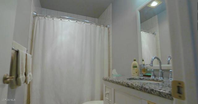 Detail Gallery Image 16 of 25 For 15218 Campus Park Dr #B,  Moorpark,  CA 93021 - 2 Beds | 2 Baths