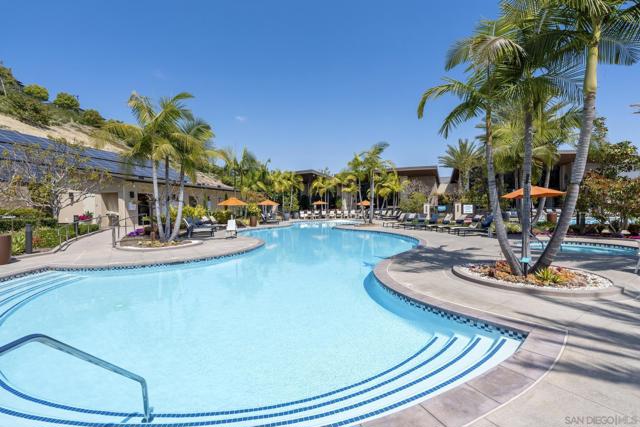 2779 VIA ALTA PL, San Diego CA: https://media.crmls.org/mediaz/f51accbf-c941-4ae2-8f60-b572737cbc92.jpg