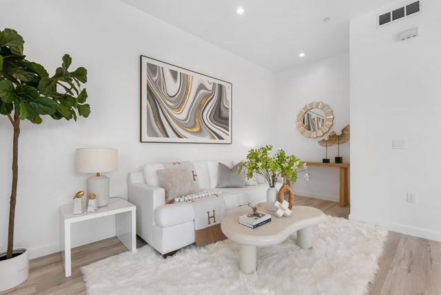 889 McLellan Drive, South San Francisco CA: https://media.crmls.org/mediaz/f51f47e8-c444-4107-b290-31d4f3bd1d5d.jpg