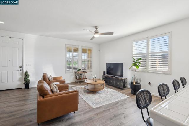 Image 3 of 16 For 2511 Aimonetti Ave