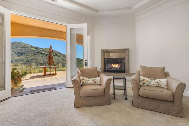 Detail Gallery Image 4 of 48 For 2247 Margarita Glen, Fallbrook,  CA 92028 - 3 Beds | 3/1 Baths