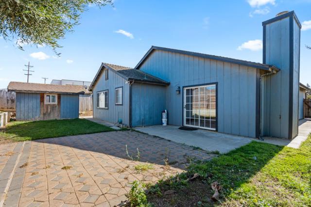 827 Terraza Street, Soledad CA: https://media.crmls.org/mediaz/f51fa8cc-1f6f-48f3-9b15-98e7250d89f0.jpg