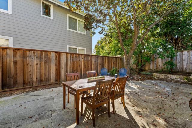 734 Seacliff Drive, Aptos CA: https://media.crmls.org/mediaz/f51ffe88-1be0-4a69-8bd3-ea789bfb566b.jpg