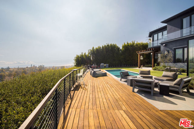 1774 Westridge Road, Los Angeles CA: https://media.crmls.org/mediaz/f5203c52-b5db-4391-97fe-b507d6cb31ef.jpg