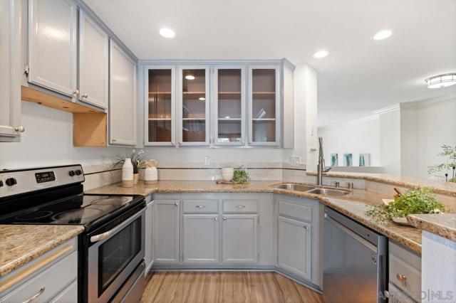 4347 Nobel Dr, San Diego CA: https://media.crmls.org/mediaz/f520487b-b793-487c-a92c-6c3861e89ec2.jpg