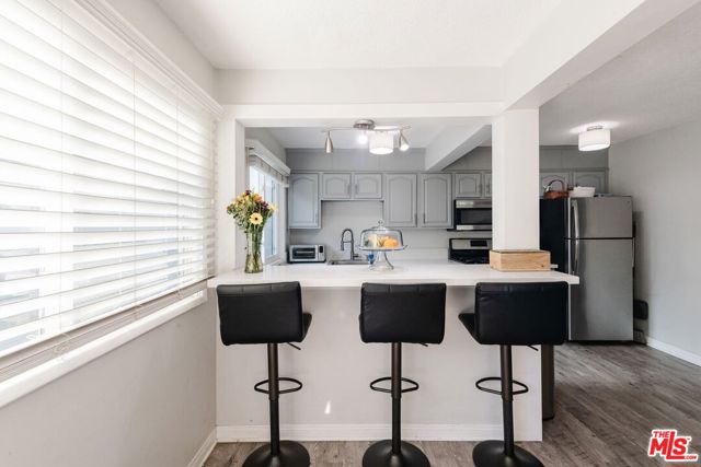 617 Westmount Drive, West Hollywood CA: https://media.crmls.org/mediaz/f5213aba-a859-45c8-a20e-6d5bd5d7e59b.jpg