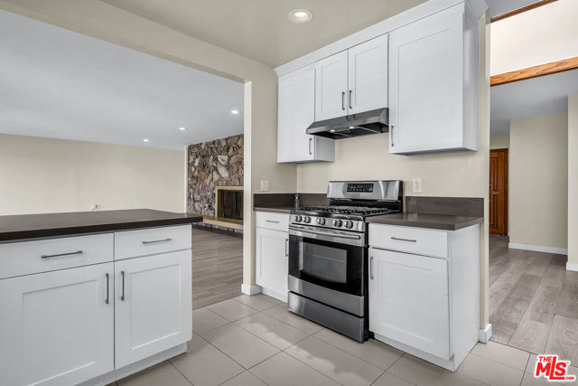 5137 Reynier Avenue, Los Angeles CA: https://media.crmls.org/mediaz/f5214fb5-a3ff-4d15-8a6f-acc9509e88f6.jpg