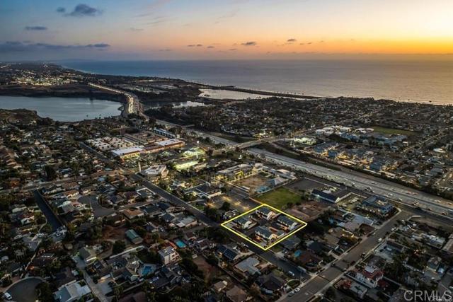 Detail Gallery Image 28 of 33 For 3755 Adams St, Carlsbad,  CA 92008 - 4 Beds | 3 Baths