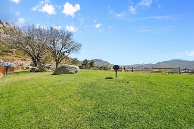 Detail Gallery Image 28 of 29 For 1213 Bitterbush Ln, El Cajon,  CA 92019 - 3 Beds | 2 Baths