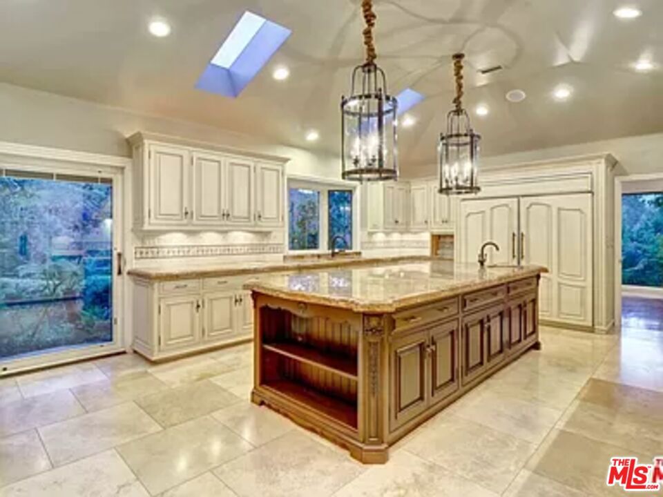 1681 Stone Canyon Road