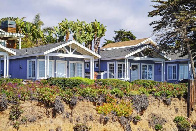 931 Ocean Ave, Del Mar CA: https://media.crmls.org/mediaz/f525954c-6188-4a4e-bc7f-a383b7d3d060.jpg
