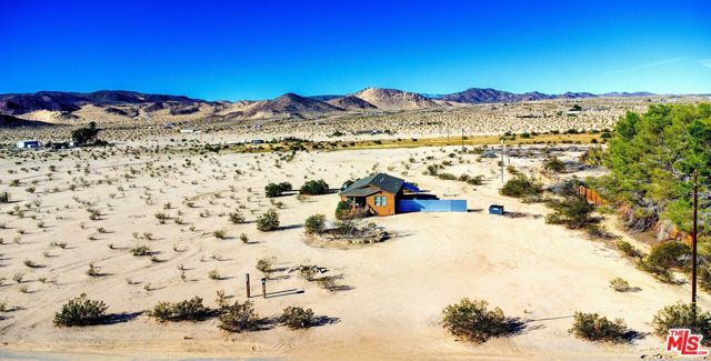 3838 Indian Cove Road,  CA: https://media.crmls.org/mediaz/f526fc32-9362-4a25-9a77-741db7e8f9f8.jpg