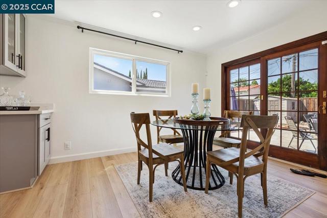 5179 Paul Scarlet Dr, Concord CA: https://media.crmls.org/mediaz/f5272091-92d6-4b81-b853-4c4a8b88b2d3.jpg