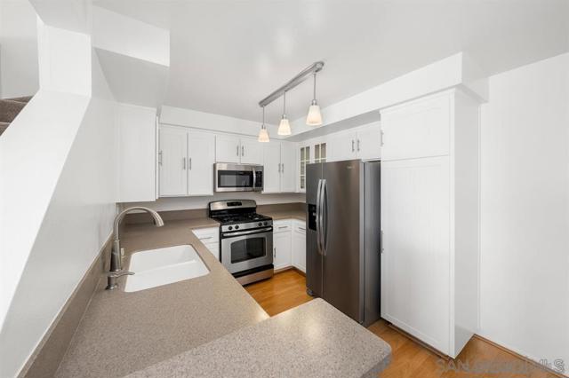 12213 Carmel Vista Rd, San Diego CA: https://media.crmls.org/mediaz/f527a35b-48ce-44b9-9459-e05a801f49ce.jpg