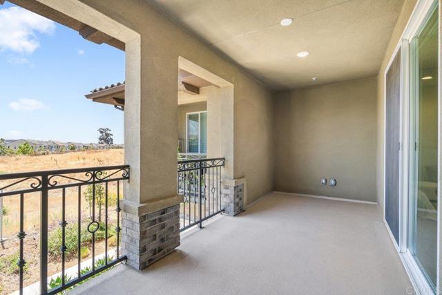 Detail Gallery Image 19 of 40 For 13480 Lopelia Meadows Pl #104,  San Diego,  CA 92130 - 2 Beds | 2/1 Baths