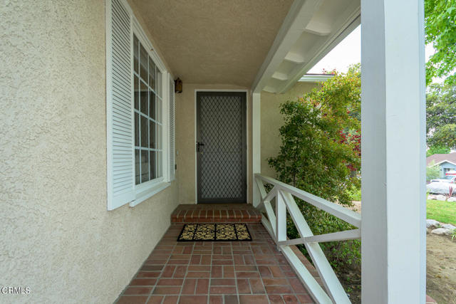 Detail Gallery Image 6 of 55 For 2740 N Myers St, Burbank,  CA 91504 - 3 Beds | 2 Baths