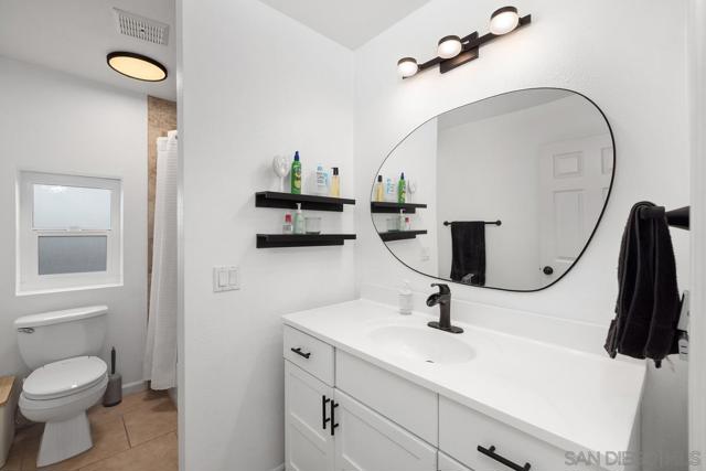 7614 Volclay Dr, San Diego CA: https://media.crmls.org/mediaz/f5291950-cab9-432f-af56-84ad6baada42.jpg