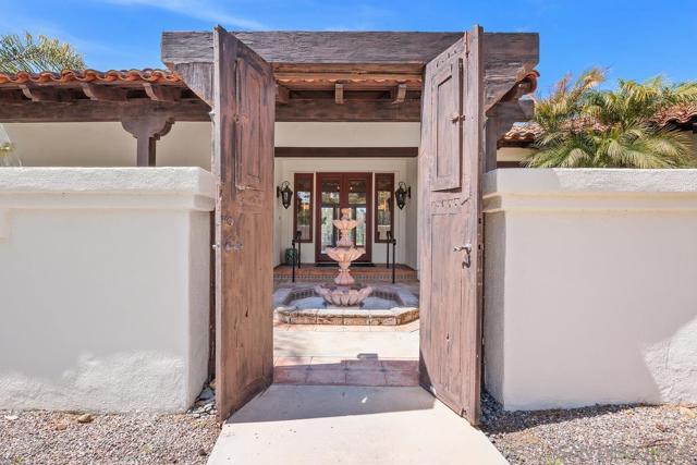 528 Flores de Oro, Rancho Santa Fe CA: https://media.crmls.org/mediaz/f52955ef-cc9e-4933-b783-095a0daf0d0f.jpg