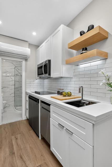 543 Toft Street, Mountain View CA: https://media.crmls.org/mediaz/f5296117-ee96-4396-99d7-9bf49c855de2.jpg