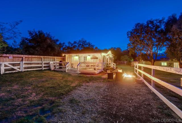 17048 Handlebar Rd, Ramona CA: https://media.crmls.org/mediaz/f529792f-8a0c-4d27-979f-ae1cfe3a0e7a.jpg