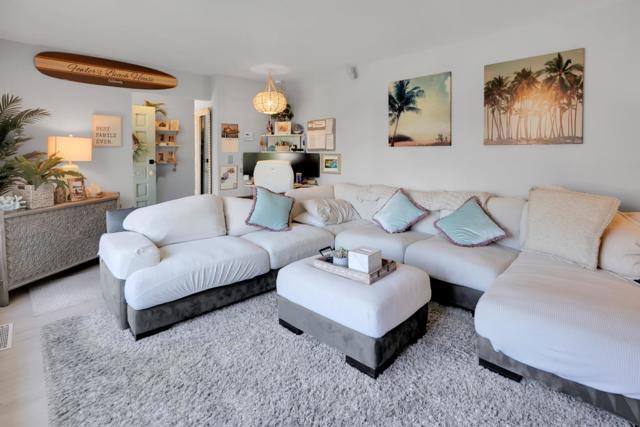 17541756 Plaza Court, Mountain View CA: https://media.crmls.org/mediaz/f52985b7-0fd2-4149-b163-d5d93f8ee04e.jpg