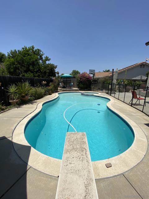 10320 Plaza Paseo Dr., Lakeside CA: https://media.crmls.org/mediaz/f52abbbd-be2f-4634-9945-125b1ea98159.jpg