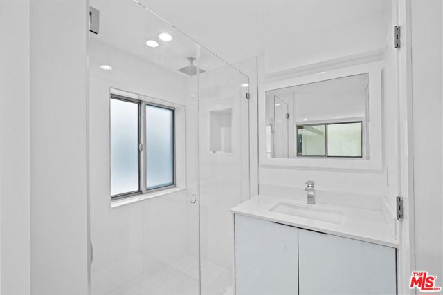 621 N Kings Road, West Hollywood CA: https://media.crmls.org/mediaz/f52b0556-12d8-42e0-a189-5df674dfe74c.jpg