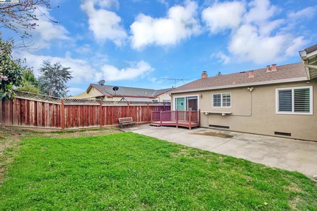 Image 31 of 37 For 2716 Killdeer Ct