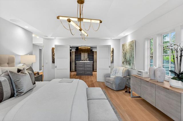 729 Chiltern Road, Hillsborough CA: https://media.crmls.org/mediaz/f52b3cd4-0f3f-4d67-9a98-05de2462b919.jpg