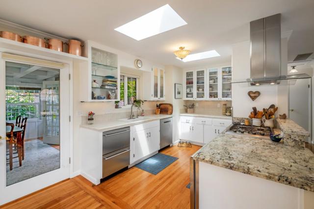 111 Farley Drive, Aptos CA: https://media.crmls.org/mediaz/f52b5586-c938-4236-9bb6-9ee982f5bd69.jpg