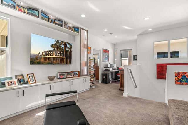 2712 Dancing Sands Drive, Palm Springs, CA 92262