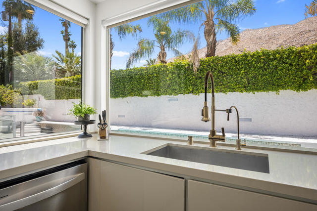 257 W El Camino Way, Palm Springs CA: https://media.crmls.org/mediaz/f52fa434-4024-4197-a4ff-8797e4c5016f.jpg