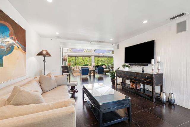 2015 S Toledo Avenue, Palm Springs CA: https://media.crmls.org/mediaz/f52ff823-1a5c-43f5-8136-7568318a130f.jpg