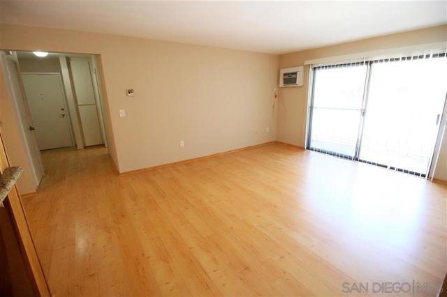 Image 16 of 27 For 6780 Friars Rd  273