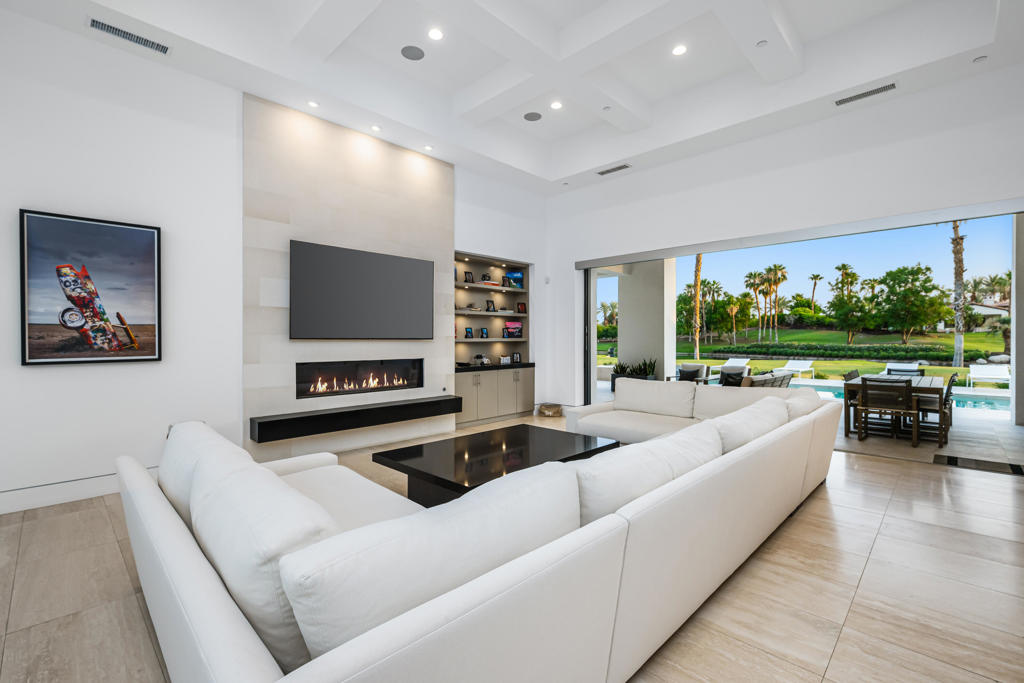 MLS #219132942DA image #5