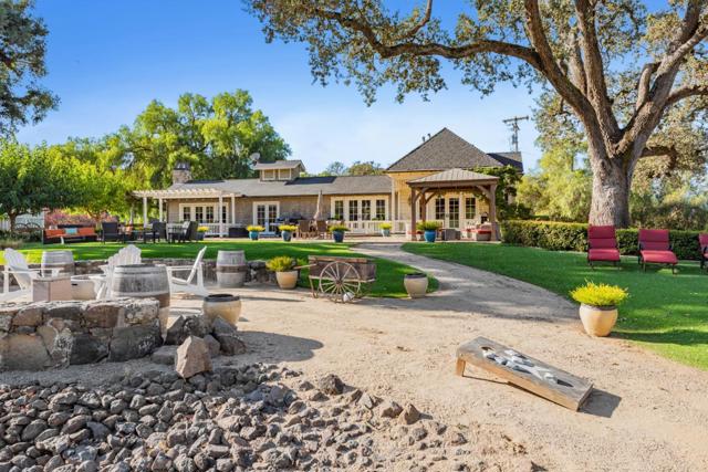 3970 Leavesley Road, Gilroy CA: https://media.crmls.org/mediaz/f5302931-9147-46fc-aad2-fcd82fb15812.jpg