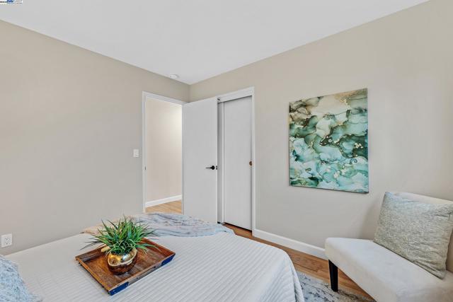 35629 Dee Pl, Fremont CA: https://media.crmls.org/mediaz/f531ae13-04c5-4776-bcdd-f711067002b2.jpg
