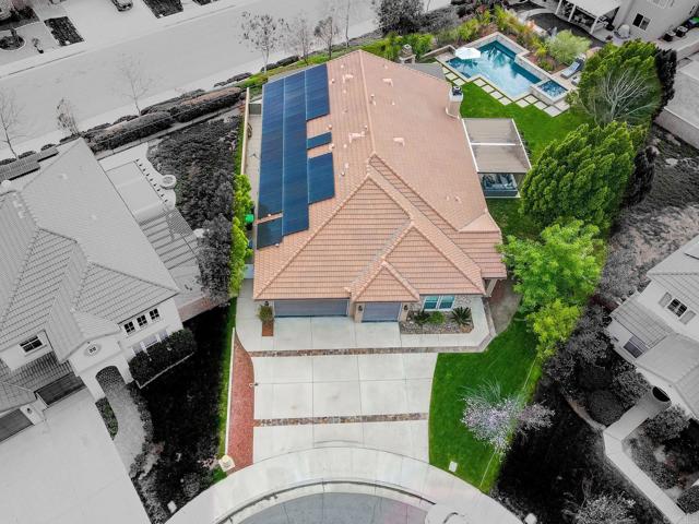 25111 Cedar Ridge Court, Wildomar CA: https://media.crmls.org/mediaz/f53256c2-9285-4c57-b653-6c49b90ff14c.jpg
