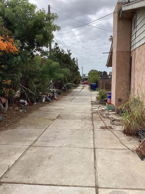 Detail Gallery Image 4 of 7 For 1027 Jefferson Ave, Chula Vista,  CA 91911 - 3 Beds | 2 Baths