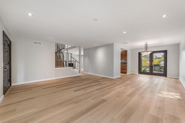 Detail Gallery Image 6 of 25 For 5133 Biltmore, San Diego,  CA 92117 - 3 Beds | 2/1 Baths
